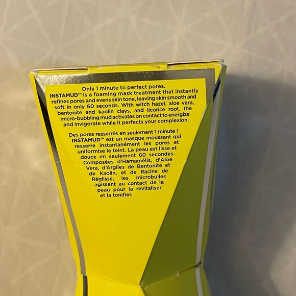 Glamglow Instamud 60 second pore refining treatment face mask - Picture 7 of 12